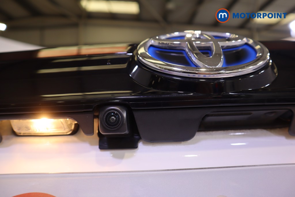 Toyota Yaris Cross Design Automatic Petrol-Electric Hybrid Estate - Stock Number (1621434) - 29th supplementary image