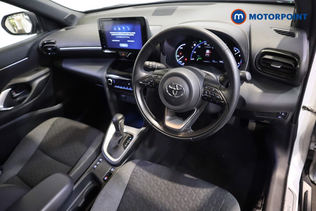 Toyota Yaris Cross Design Automatic Petrol-Electric Hybrid Estate - Stock Number (1621434) - 1st supplementary image