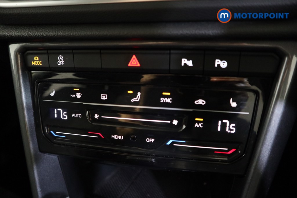 Volkswagen T-Roc Style Automatic Petrol SUV - Stock Number (1621640) - 7th supplementary image