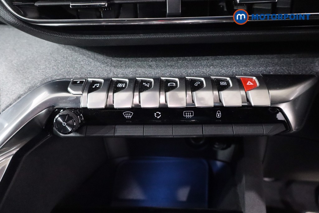 Peugeot 3008 Allure Premium-Plus Automatic Petrol Plug-In Hybrid SUV - Stock Number (1621710) - 17th supplementary image