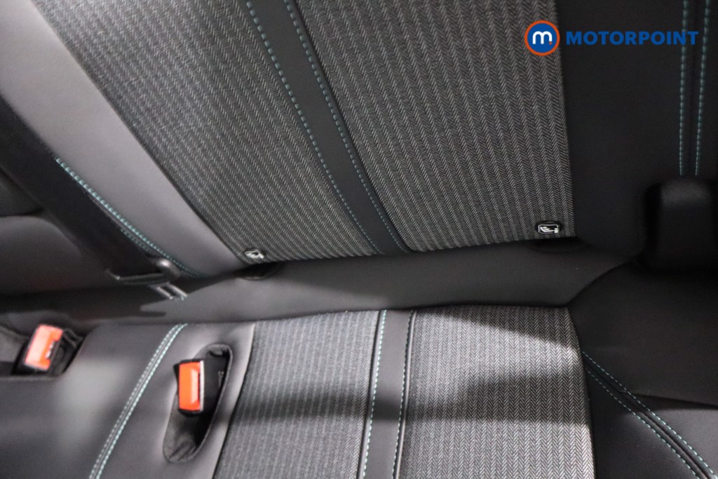 Peugeot 3008 Allure Premium-Plus Automatic Petrol Plug-In Hybrid SUV - Stock Number (1621710) - 26th supplementary image