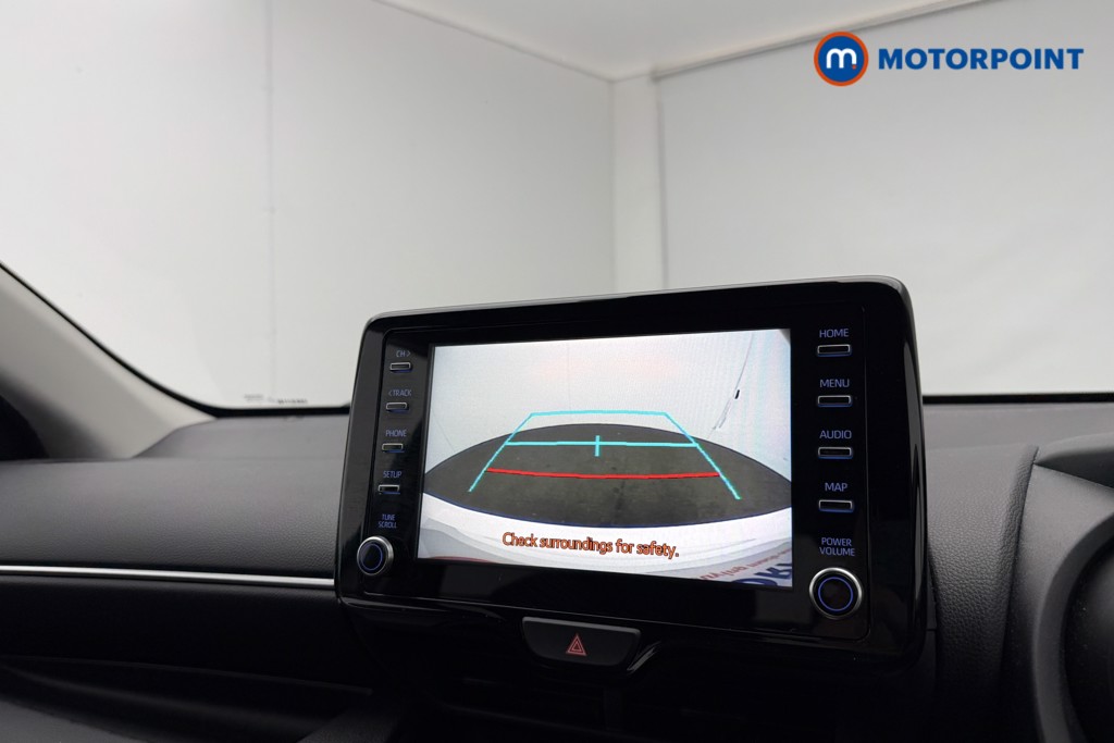 Toyota Yaris Design Automatic Petrol-Electric Hybrid Hatchback - Stock Number (1622027) - 12th supplementary image