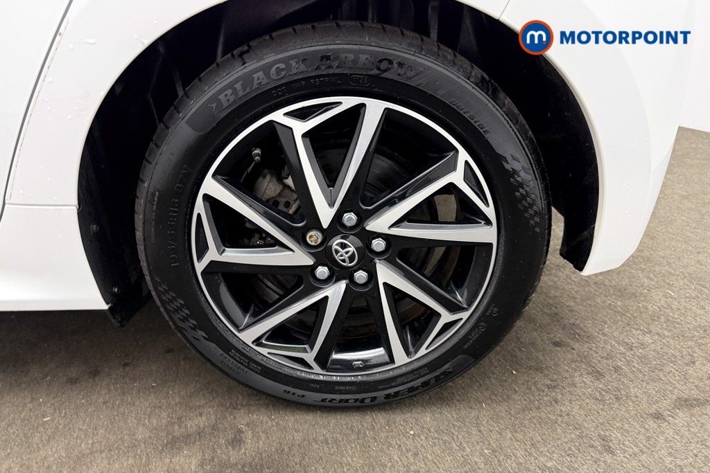 Toyota Yaris Design Automatic Petrol-Electric Hybrid Hatchback - Stock Number (1622027) - 25th supplementary image