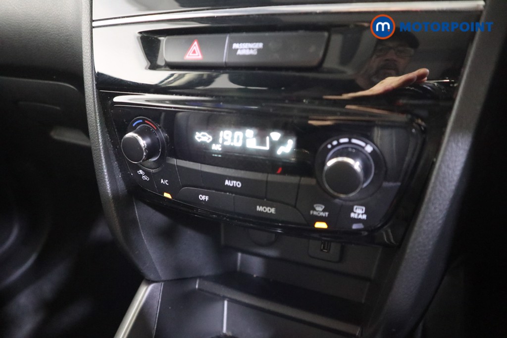 Suzuki Vitara SZ5 Manual Petrol SUV - Stock Number (1622506) - 9th supplementary image