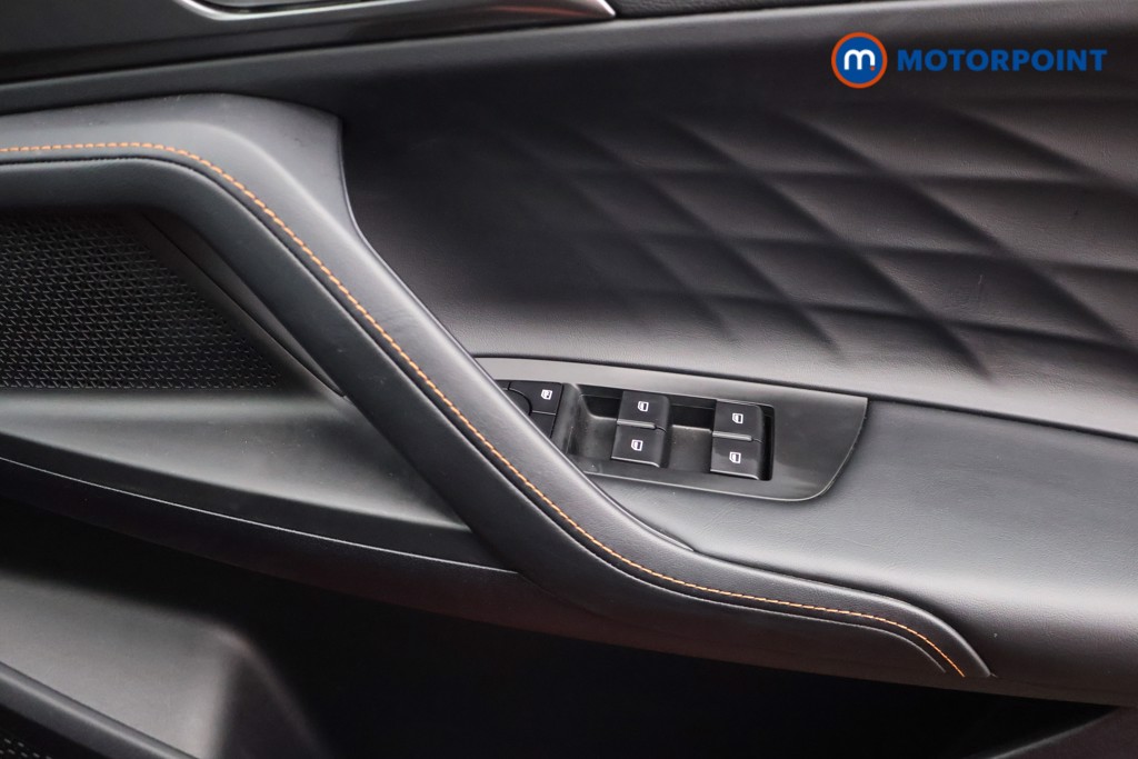 Mg Motor Uk HS SE Automatic Petrol-Electric Hybrid SUV - Stock Number (1622980) - 8th supplementary image