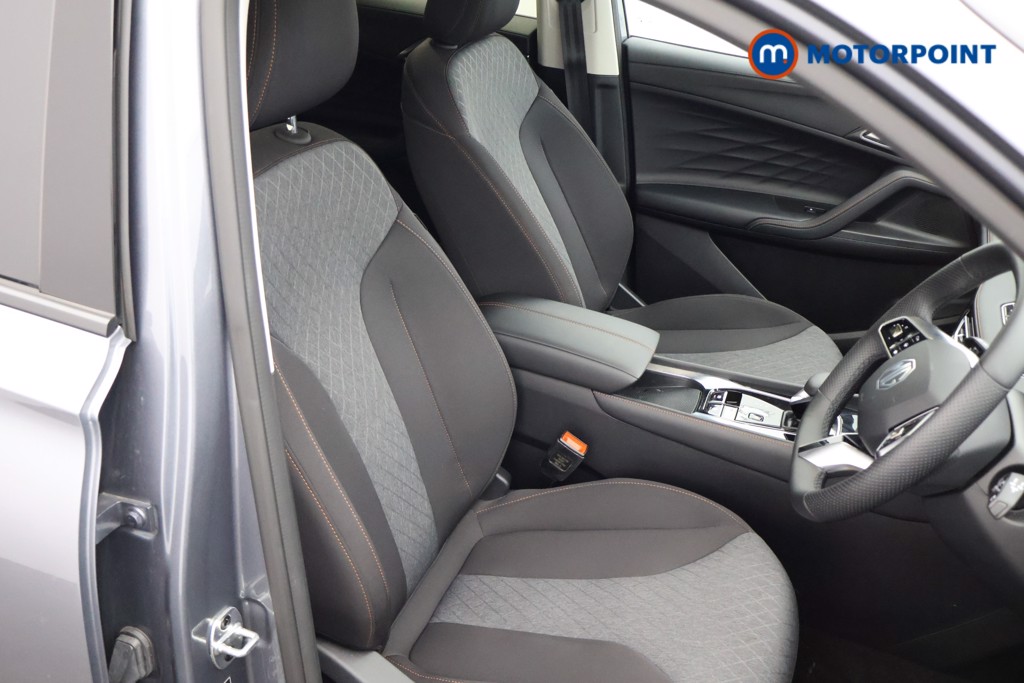 Mg Motor Uk HS SE Automatic Petrol-Electric Hybrid SUV - Stock Number (1623004) - 10th supplementary image
