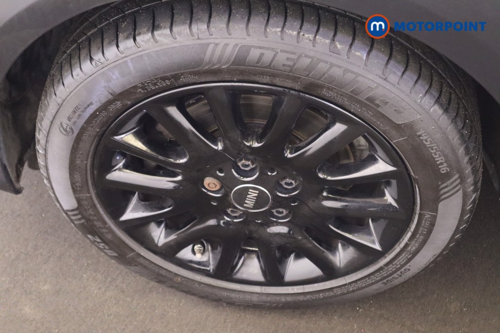 Mini Hatchback Cooper Classic Manual Petrol Hatchback - Stock Number (1623099) - 11th supplementary image