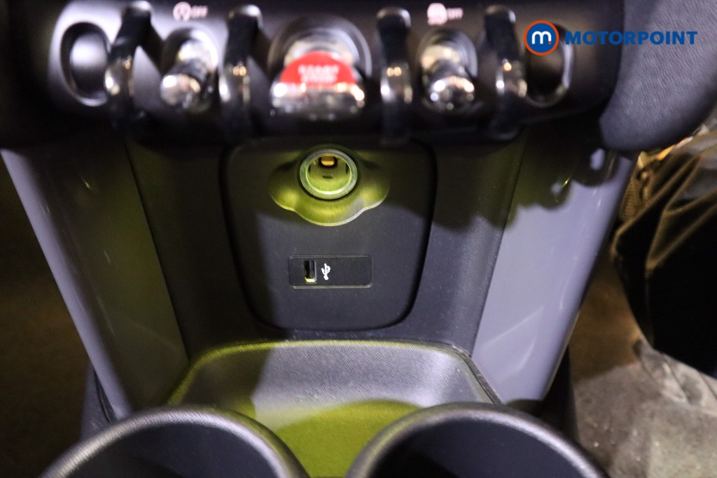 Mini Hatchback Cooper Classic Manual Petrol Hatchback - Stock Number (1623099) - 23rd supplementary image