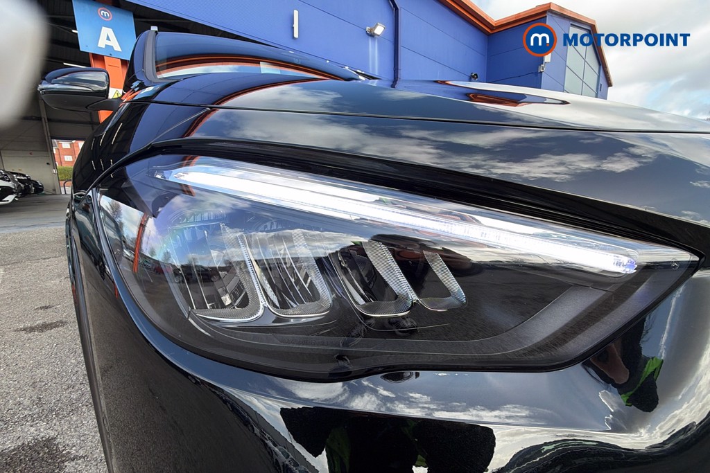 Mercedes-Benz GLA Amg Line Automatic Petrol SUV - Stock Number (1623151) - 44th supplementary image