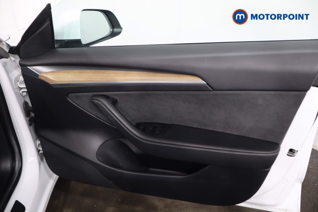 Tesla Model 3 Long Range Automatic Electric Saloon - Stock Number (1623440) - 23rd supplementary image