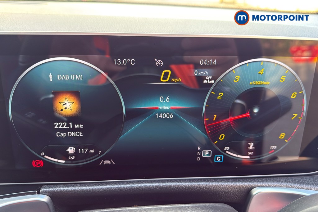 Mercedes-Benz GLB Amg Line Automatic Petrol SUV - Stock Number (1624187) - 8th supplementary image