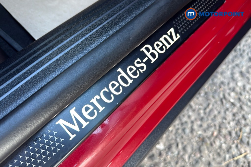 Mercedes-Benz GLB Amg Line Automatic Petrol SUV - Stock Number (1624187) - 27th supplementary image