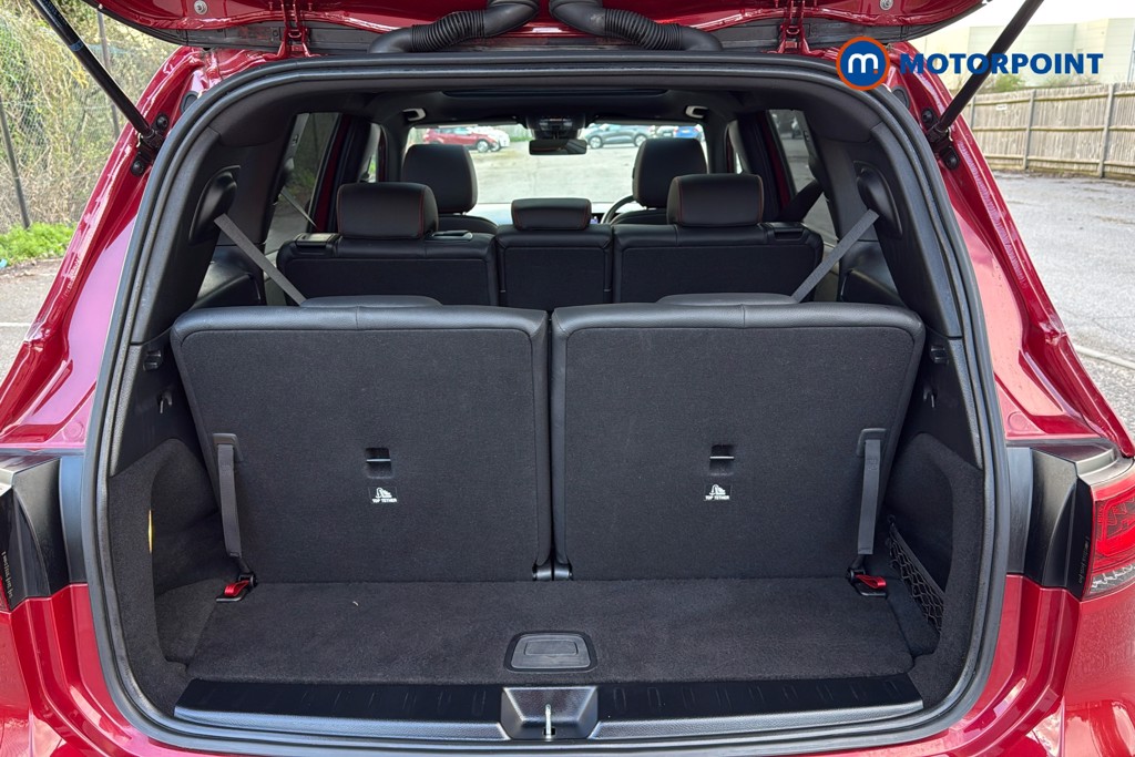 Mercedes-Benz GLB Amg Line Automatic Petrol SUV - Stock Number (1624187) - 33rd supplementary image