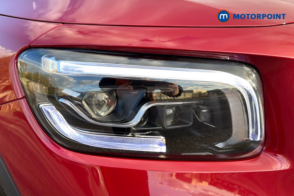 Mercedes-Benz GLB Amg Line Automatic Petrol SUV - Stock Number (1624187) - 44th supplementary image