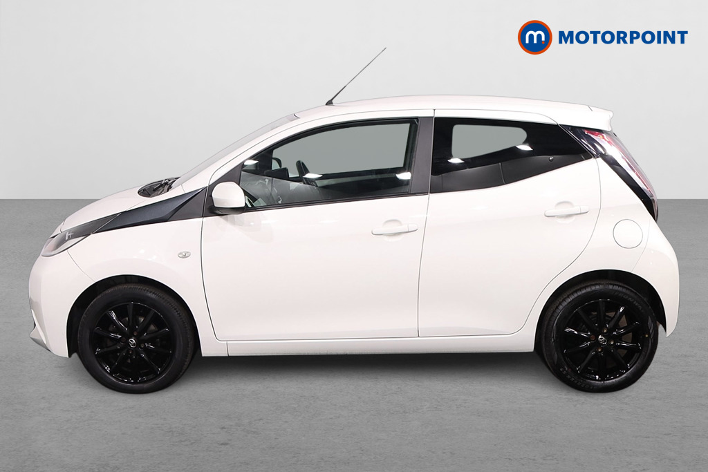Toyota Aygo X-Style Manual Petrol Hatchback - Stock Number (1624495) - Passenger side