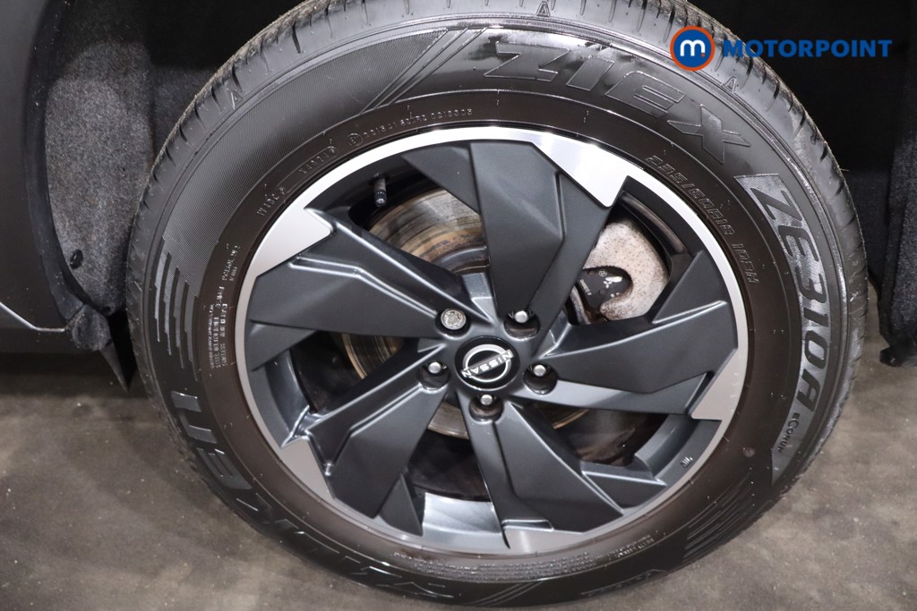 Nissan X-Trail Acenta Premium Automatic Petrol-Electric Hybrid SUV - Stock Number (1625072) - 12th supplementary image