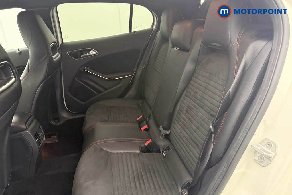 Mercedes-Benz GLA Amg Line Automatic Diesel SUV - Stock Number (1625094) - 12th supplementary image