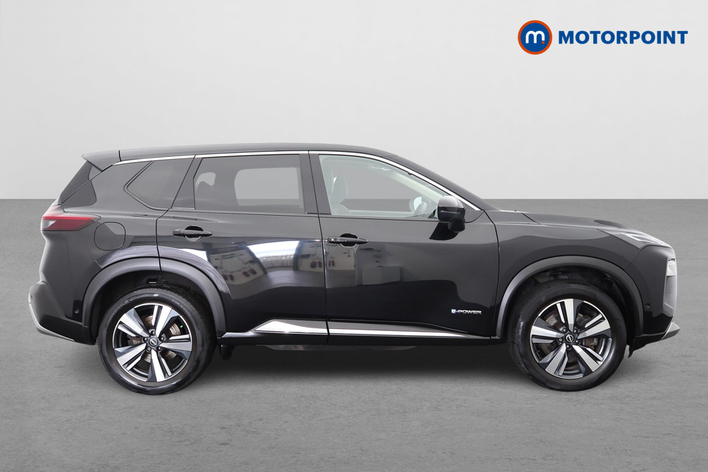 Nissan X-Trail Tekna Automatic Petrol-Electric Hybrid SUV - Stock Number (1625240) - Drivers side