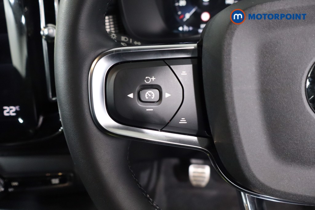 Volvo Xc40 R Design Manual Petrol SUV - Stock Number (1625560) - 7th supplementary image