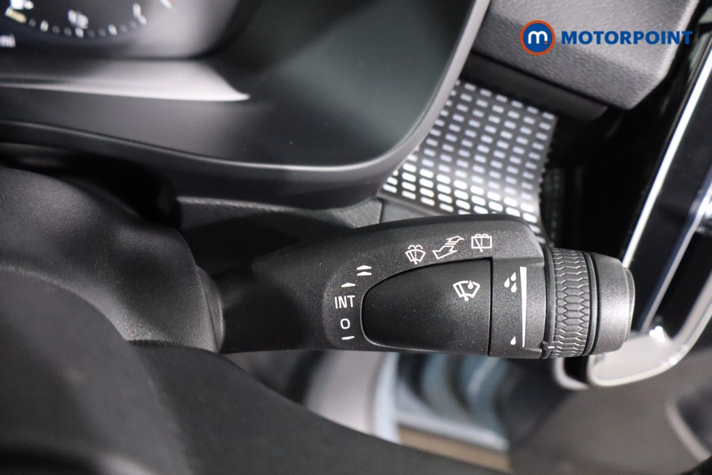 Volvo Xc40 R Design Manual Petrol SUV - Stock Number (1625560) - 16th supplementary image