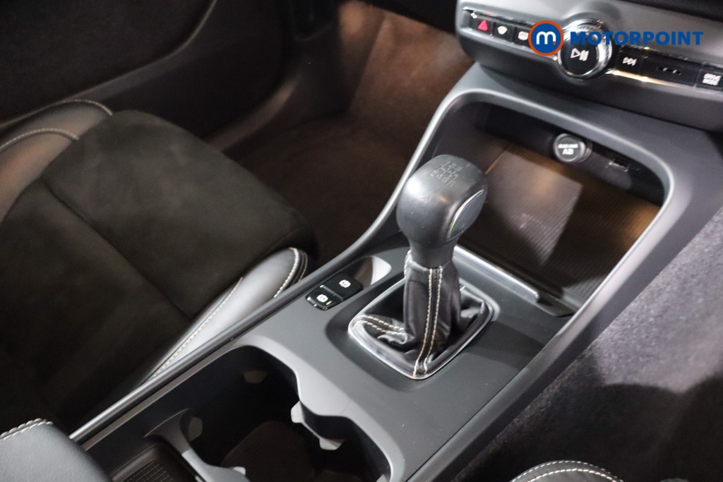 Volvo Xc40 R Design Manual Petrol SUV - Stock Number (1625560) - 19th supplementary image