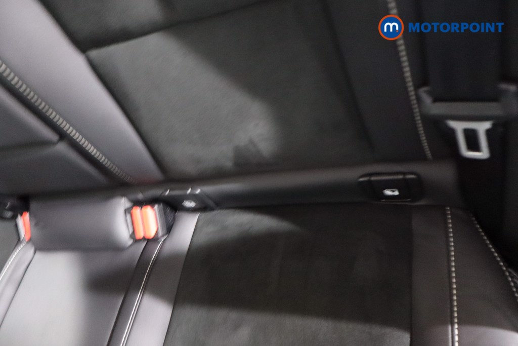 Volvo Xc40 R Design Manual Petrol SUV - Stock Number (1625560) - 26th supplementary image