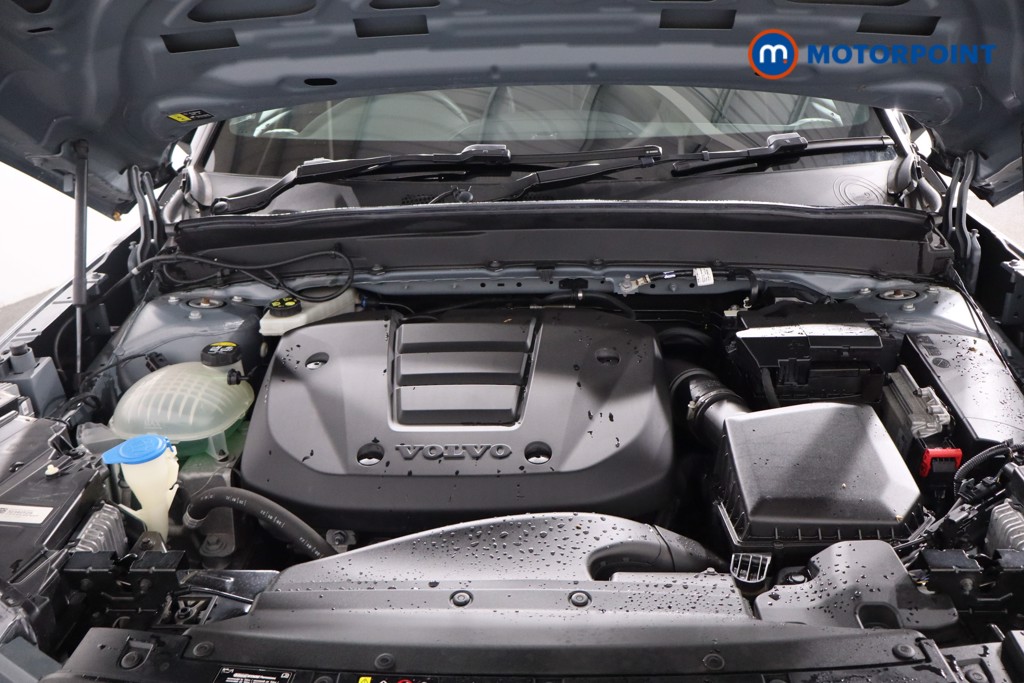 Volvo Xc40 R Design Manual Petrol SUV - Stock Number (1625560) - 34th supplementary image