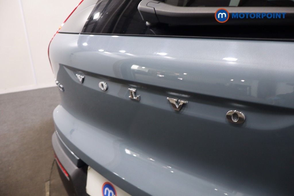 Volvo Xc40 R Design Manual Petrol SUV - Stock Number (1625560) - 39th supplementary image