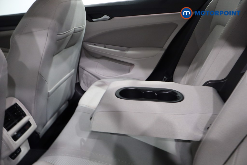 Volkswagen Golf Style Manual Diesel Hatchback - Stock Number (1588032) - 28th supplementary image