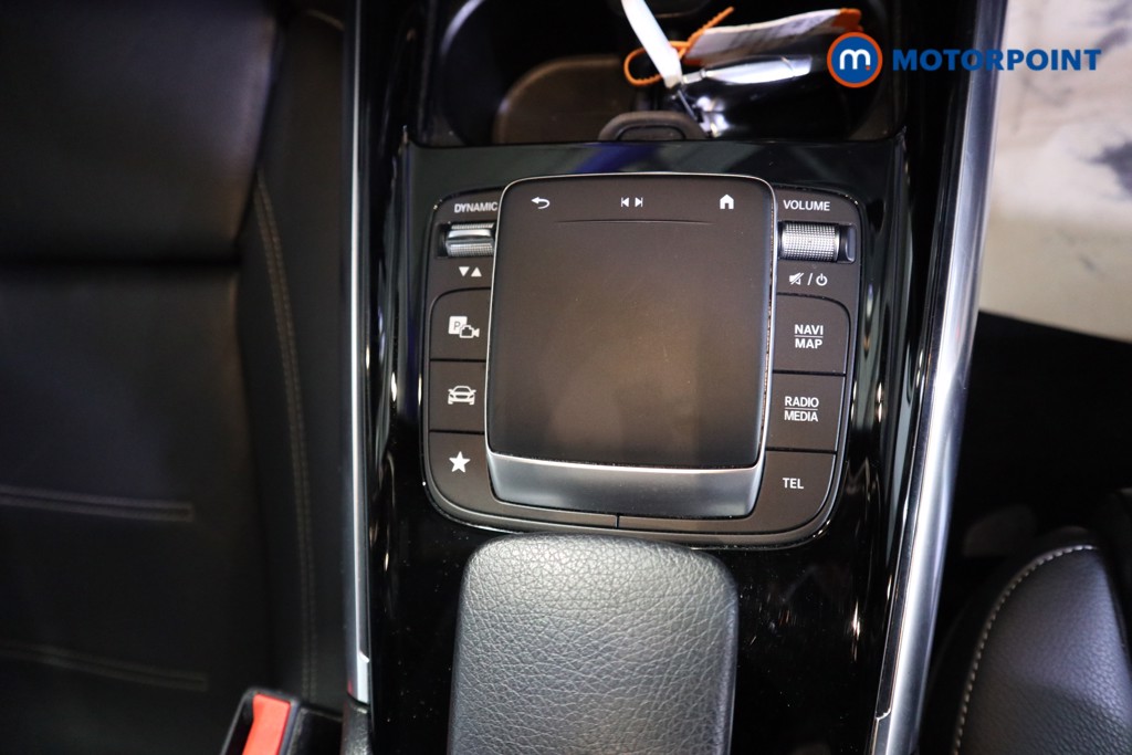 Mercedes-Benz GLA Exclusive Edition Automatic Petrol Plug-In Hybrid SUV - Stock Number (1595784) - 11th supplementary image