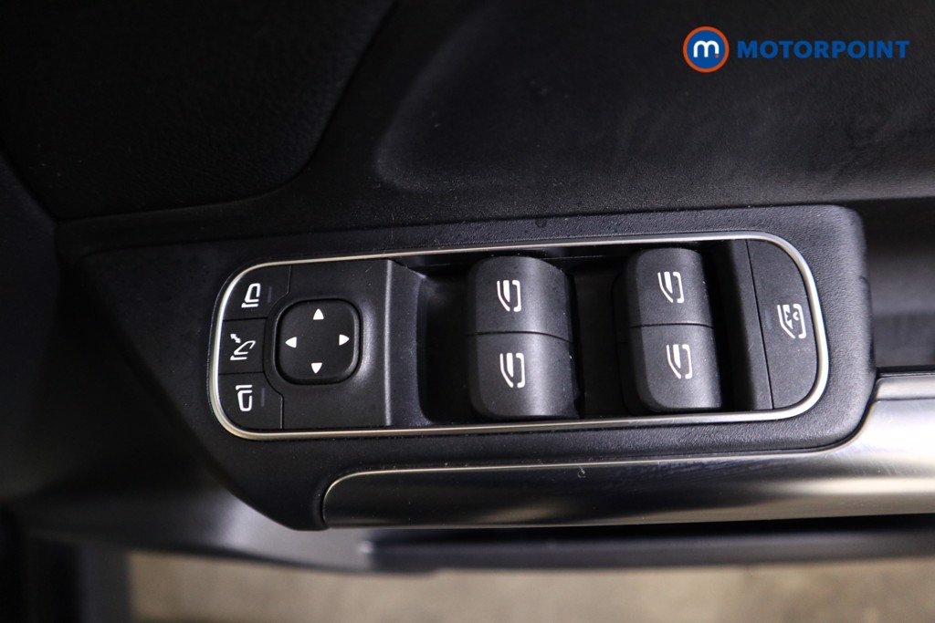 Mercedes-Benz GLA Exclusive Edition Automatic Petrol Plug-In Hybrid SUV - Stock Number (1595784) - 15th supplementary image