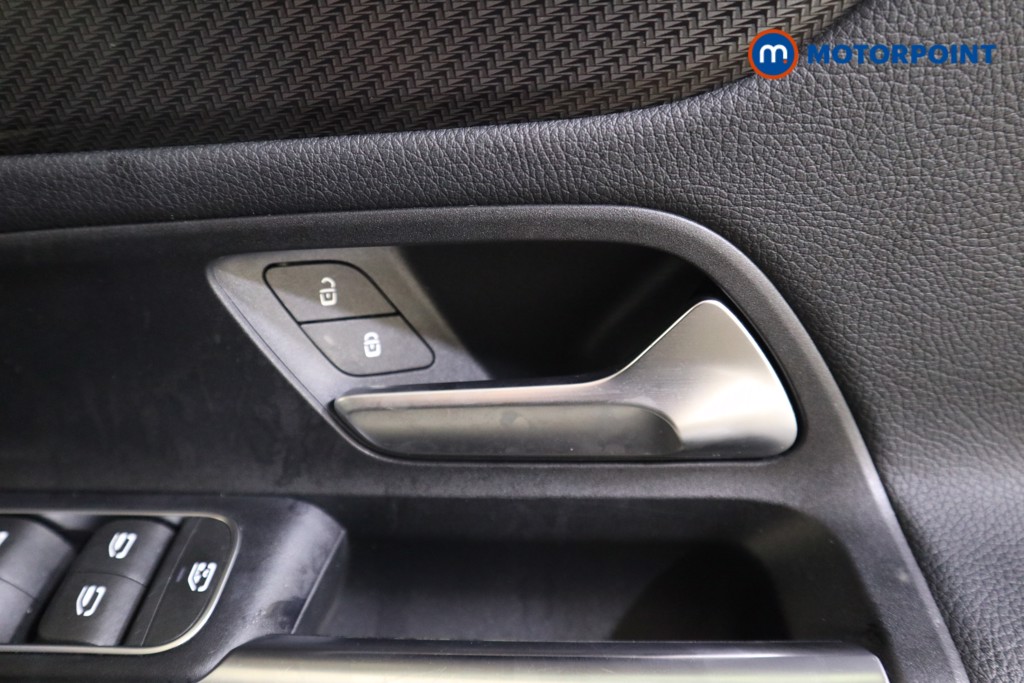 Mercedes-Benz GLA Exclusive Edition Automatic Petrol Plug-In Hybrid SUV - Stock Number (1595784) - 17th supplementary image