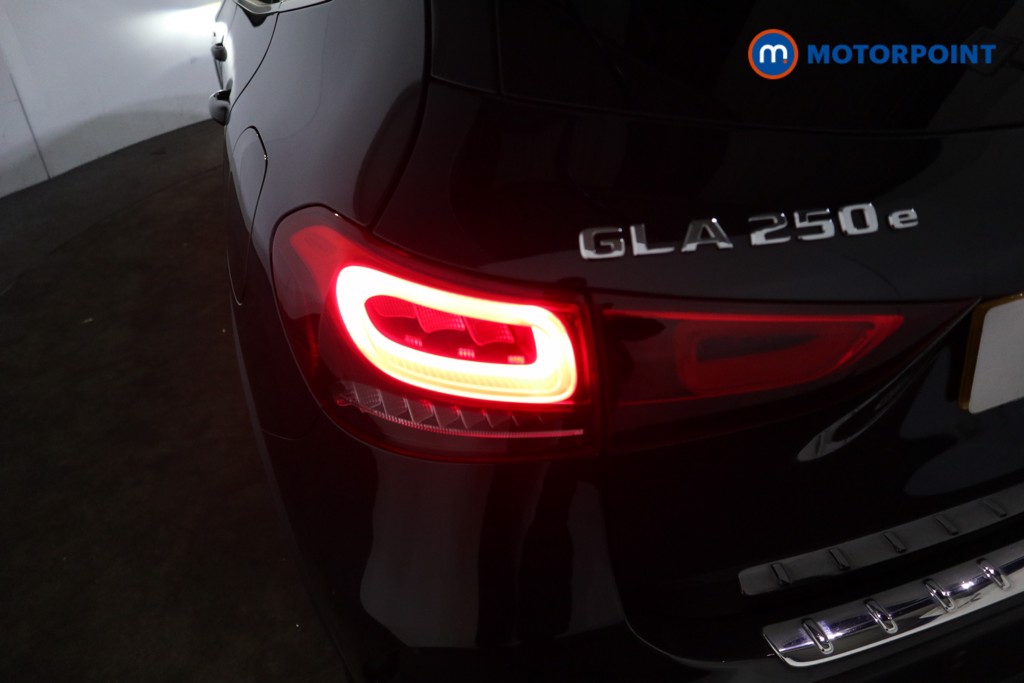 Mercedes-Benz GLA Exclusive Edition Automatic Petrol Plug-In Hybrid SUV - Stock Number (1595784) - 29th supplementary image