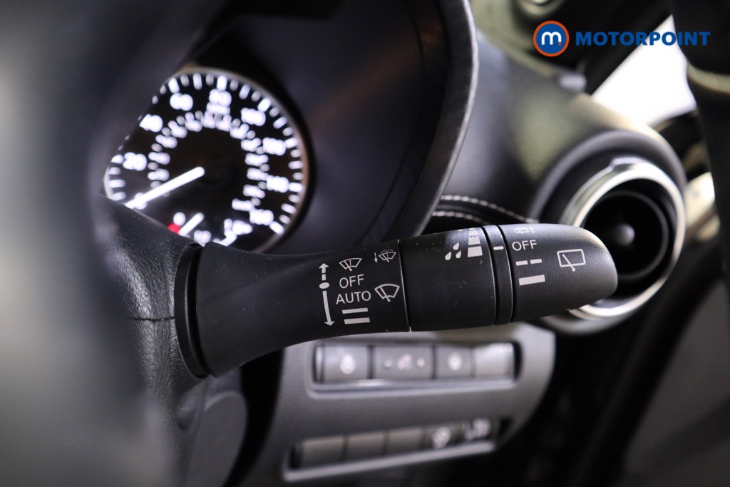 Nissan Juke Tekna Automatic Petrol SUV - Stock Number (1608074) - 14th supplementary image