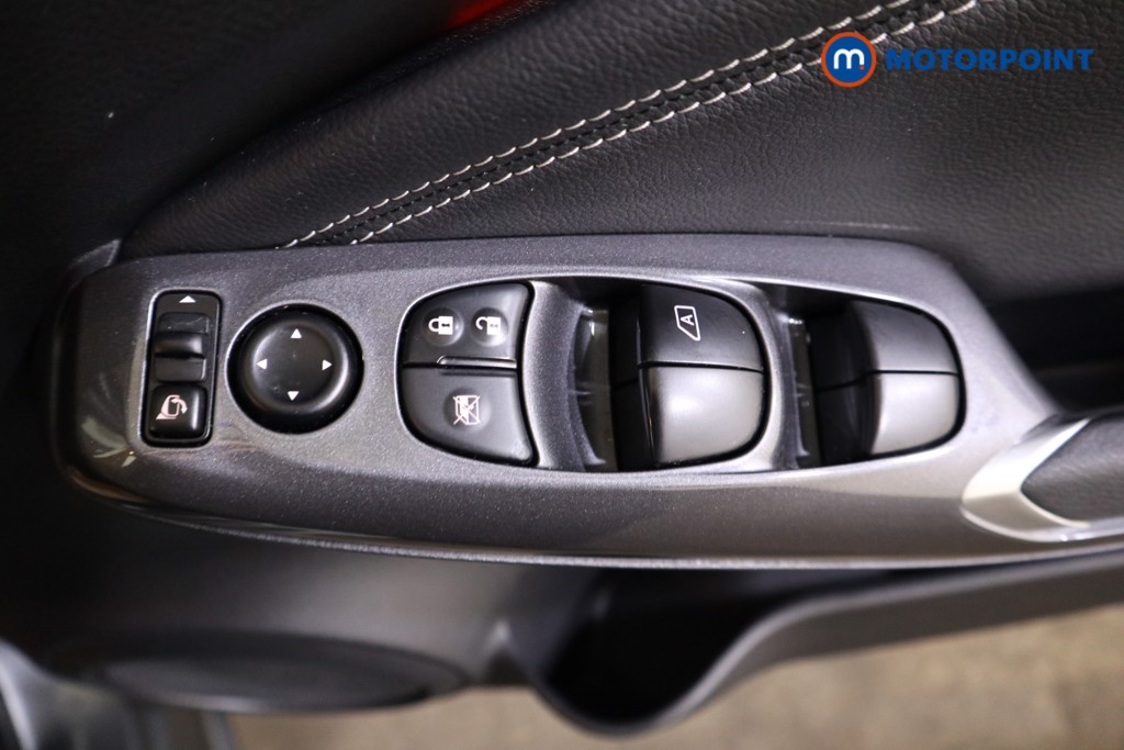 Nissan Juke Tekna Automatic Petrol SUV - Stock Number (1608074) - 15th supplementary image