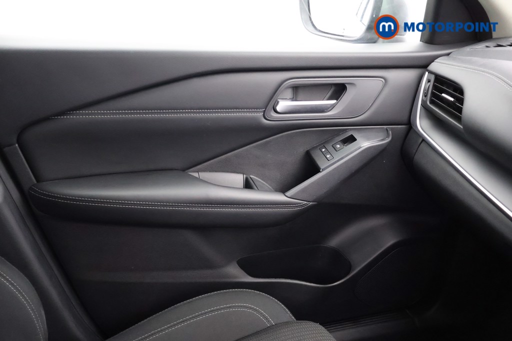 Nissan Qashqai Acenta Premium Manual Petrol SUV - Stock Number (1608514) - 7th supplementary image