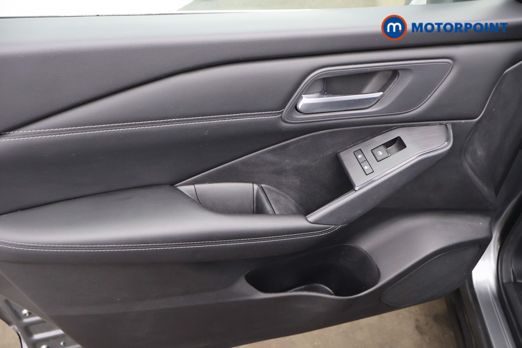 Nissan Qashqai Acenta Premium Manual Petrol SUV - Stock Number (1608514) - 18th supplementary image