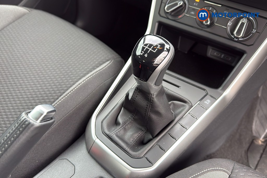 Volkswagen Polo Life Manual Petrol Hatchback - Stock Number (1611707) - 15th supplementary image