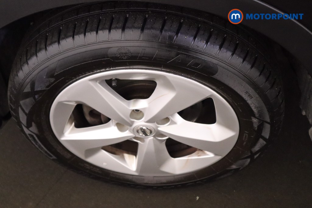 Nissan Qashqai Acenta Premium Manual Petrol SUV - Stock Number (1612390) - 10th supplementary image