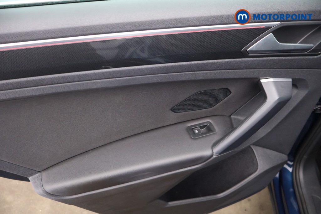 Volkswagen Tiguan Elegance Automatic Petrol SUV - Stock Number (1612778) - 16th supplementary image