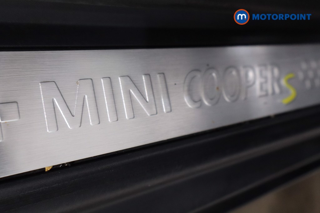 Mini Hatchback Cooper S Level 2 Automatic Electric Hatchback - Stock Number (1612841) - 25th supplementary image