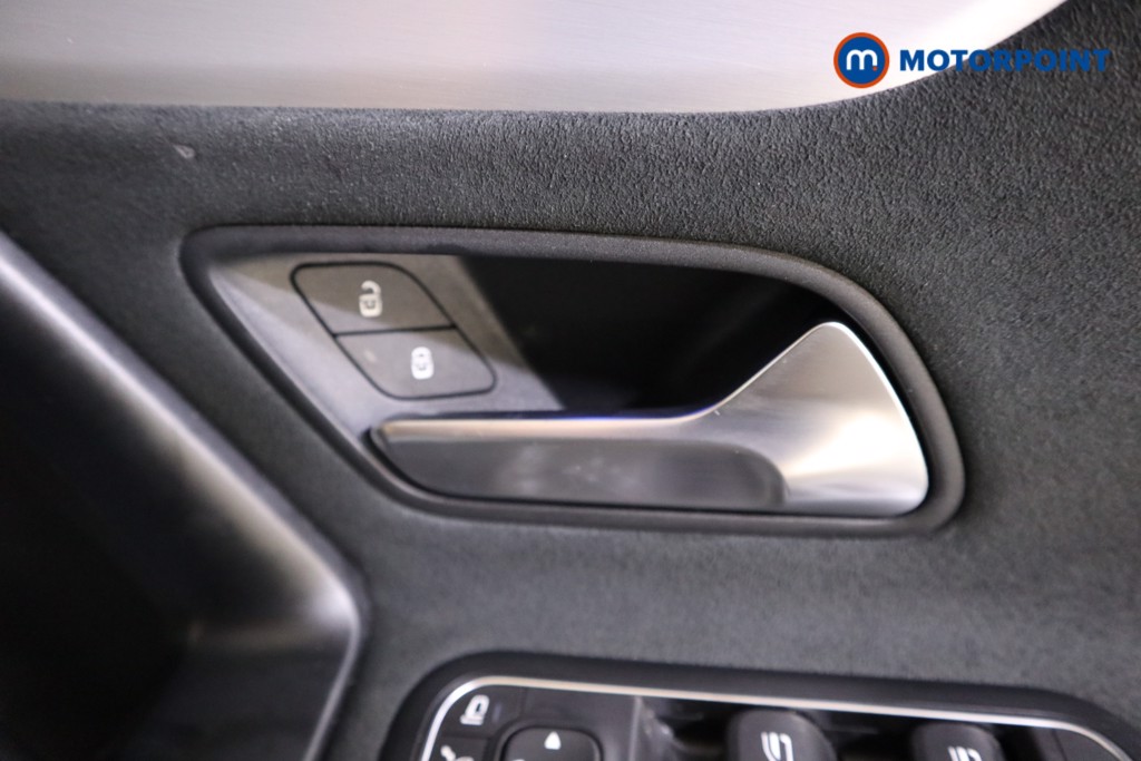 Mercedes-Benz CLA Amg Line Automatic Petrol Plug-In Hybrid Estate - Stock Number (1613645) - 13th supplementary image