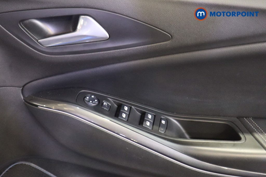 Vauxhall Grandland X Sri Nav Manual Petrol SUV - Stock Number (1613781) - 14th supplementary image