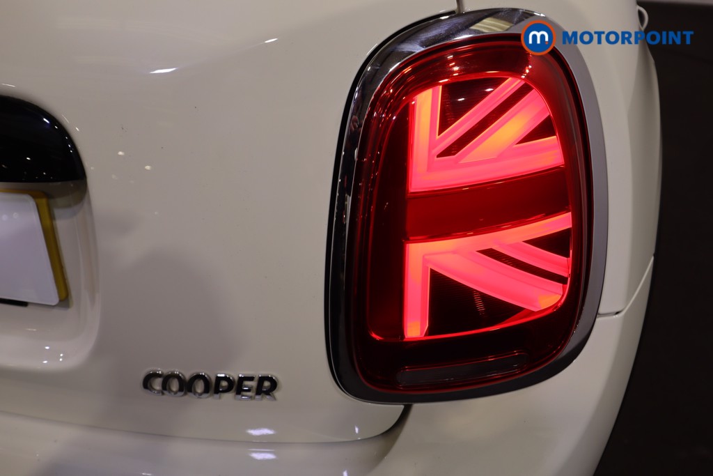 Mini Hatchback Cooper Classic Automatic Petrol Hatchback - Stock Number (1614502) - 30th supplementary image