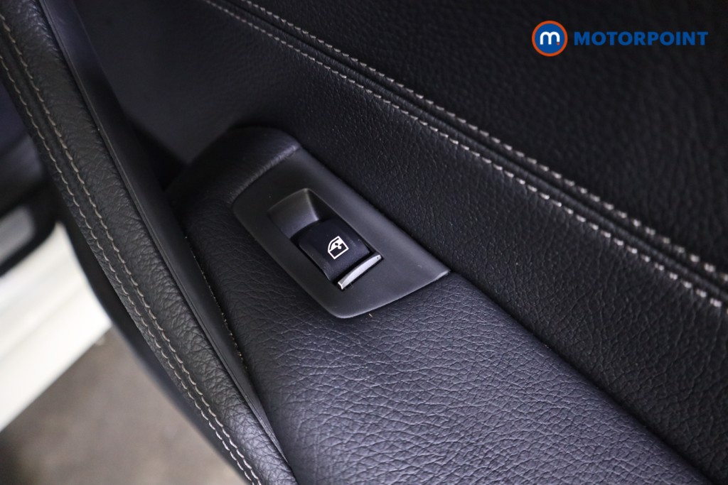 BMW 5 Series M Sport Automatic Petrol Plug-In Hybrid Saloon - Stock Number (1615746) - 24th supplementary image