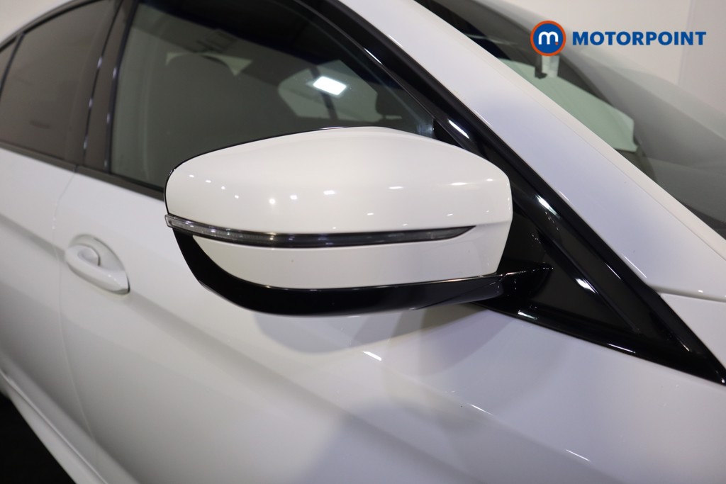 BMW 5 Series M Sport Automatic Petrol Plug-In Hybrid Saloon - Stock Number (1615746) - 36th supplementary image