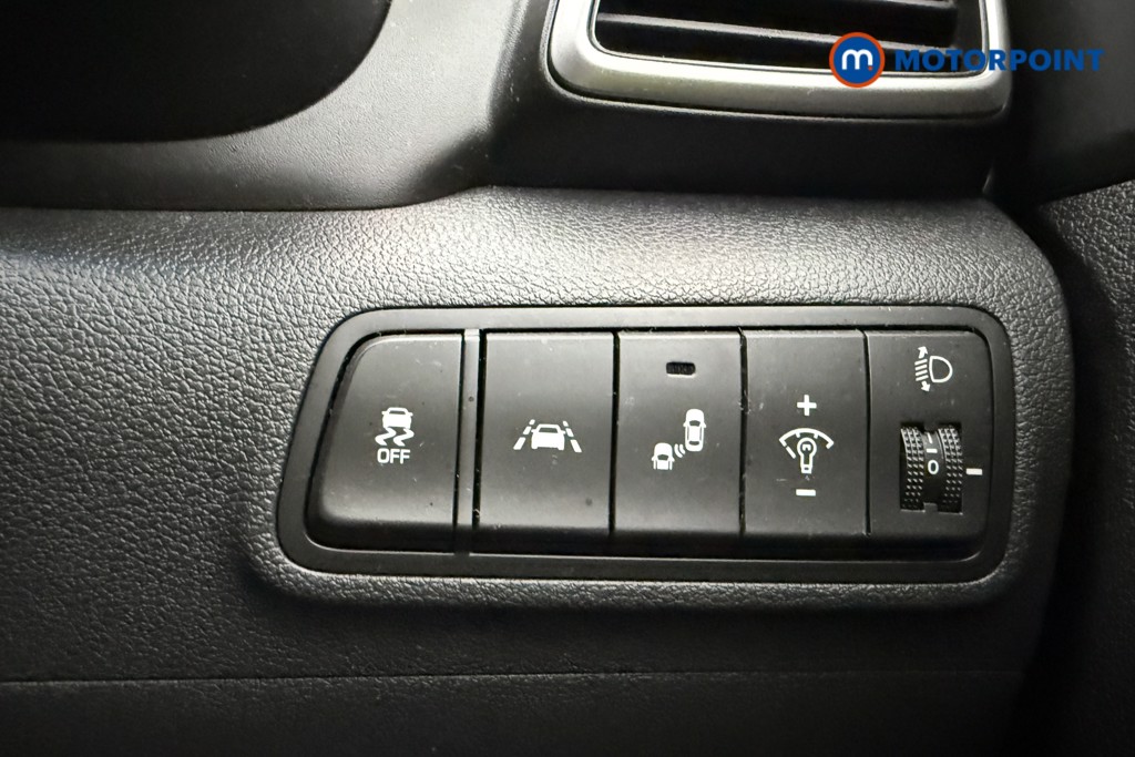 Hyundai Tucson Premium Manual Petrol SUV - Stock Number (1615913) - 17th supplementary image