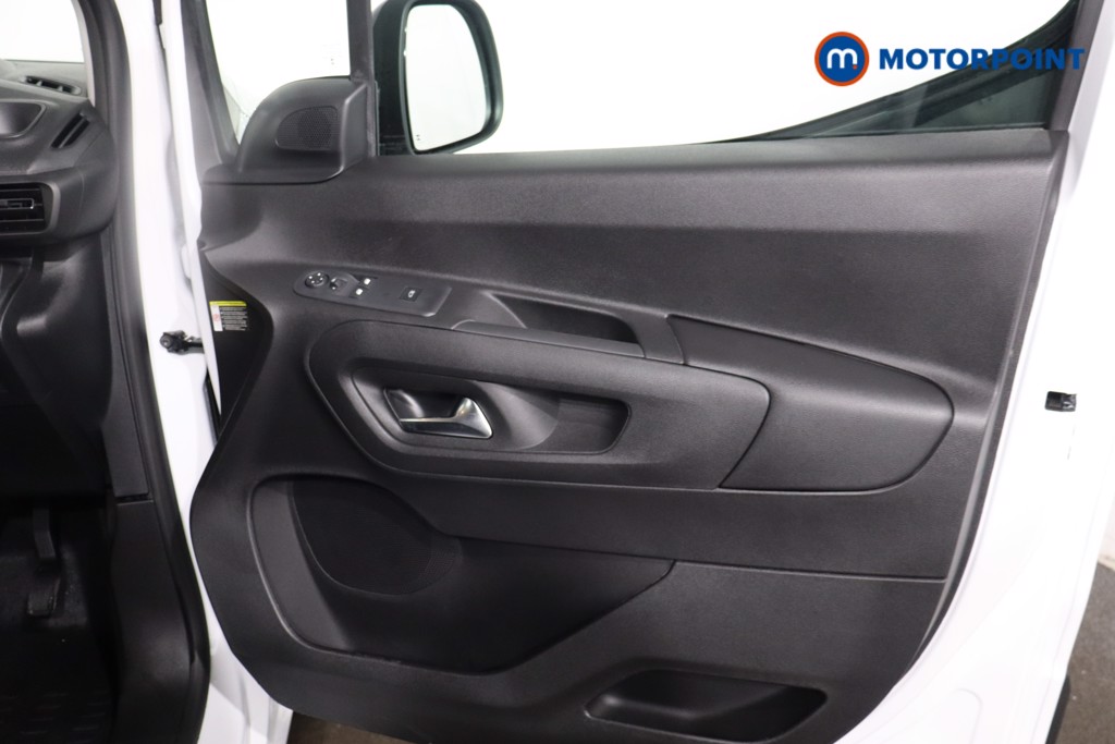 Peugeot Partner Professional Plus Manual Diesel Panel Van - Stock Number (1616391) - 23rd supplementary image