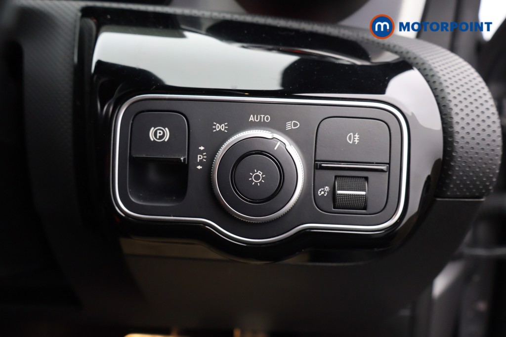 Mercedes-Benz CLA Amg Line Automatic Petrol Coupe - Stock Number (1616543) - 13th supplementary image