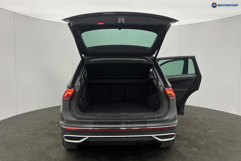 Volkswagen Tiguan Elegance Automatic Petrol Plug-In Hybrid SUV - Stock Number (1616616) - 4th supplementary image